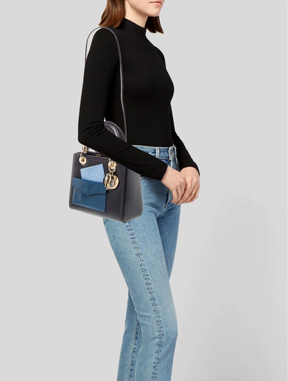 Cannage Lady Dior Medium